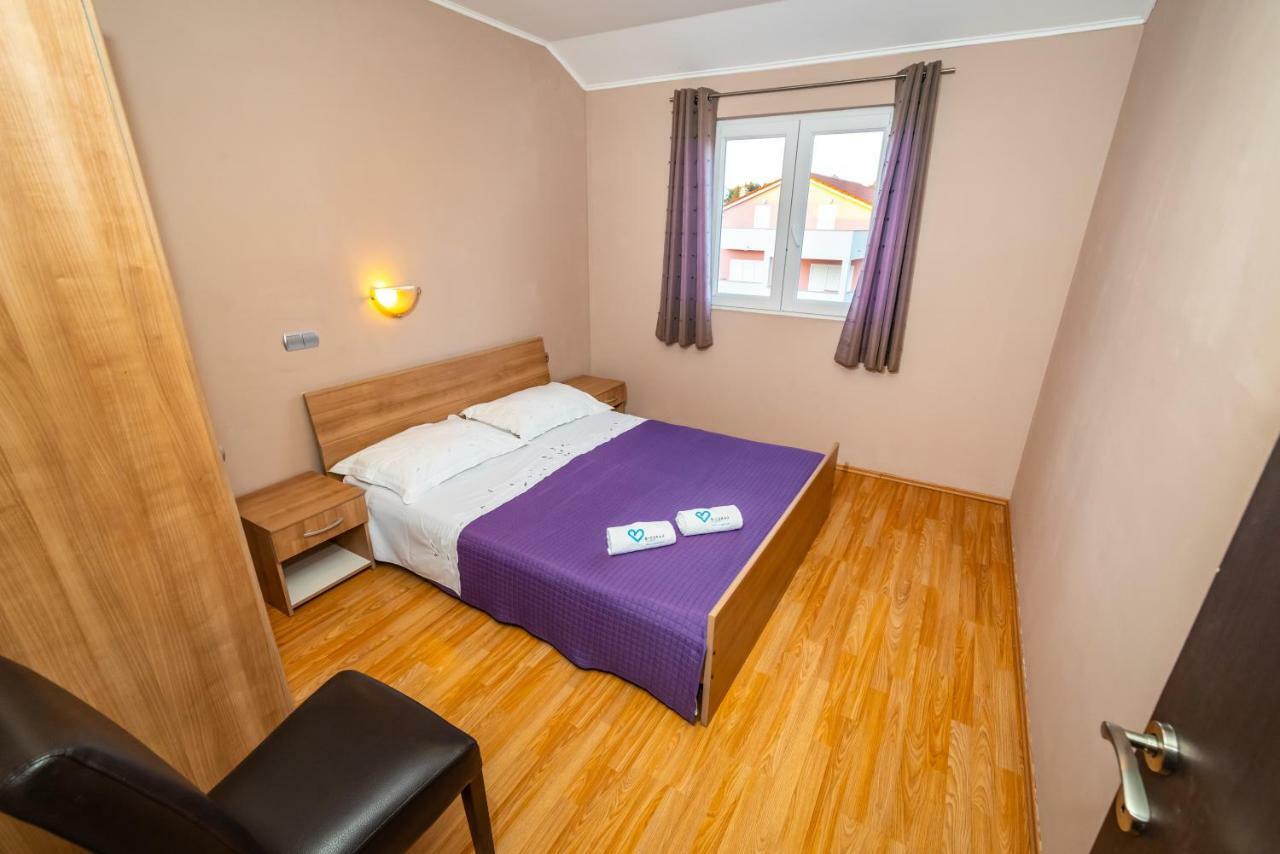 Apartment Adrian Biograd Na Moru Exterior photo